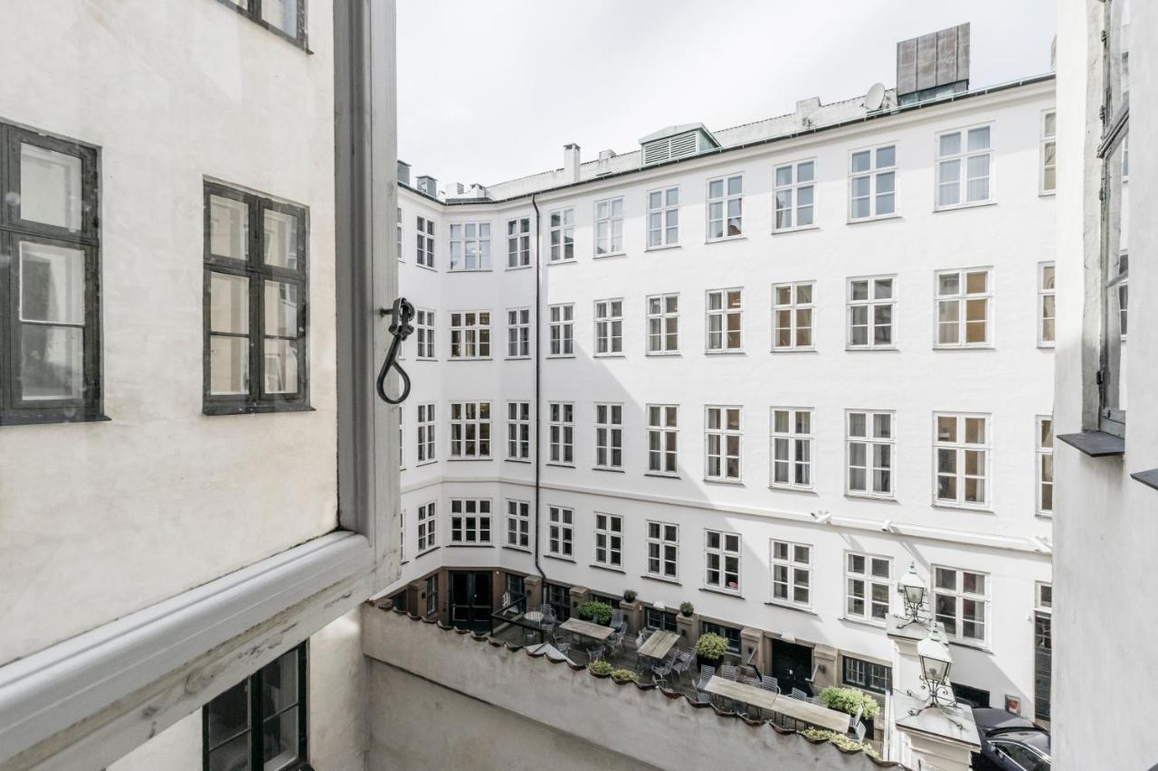 Large Apartment With Canal View In Central Cph City Köpenhamn Exteriör bild
