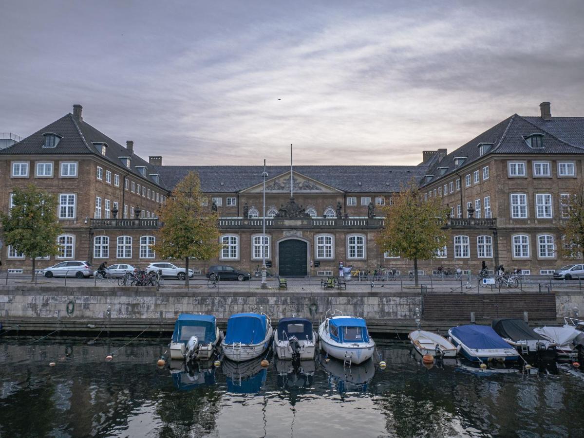 Large Apartment With Canal View In Central Cph City Köpenhamn Exteriör bild