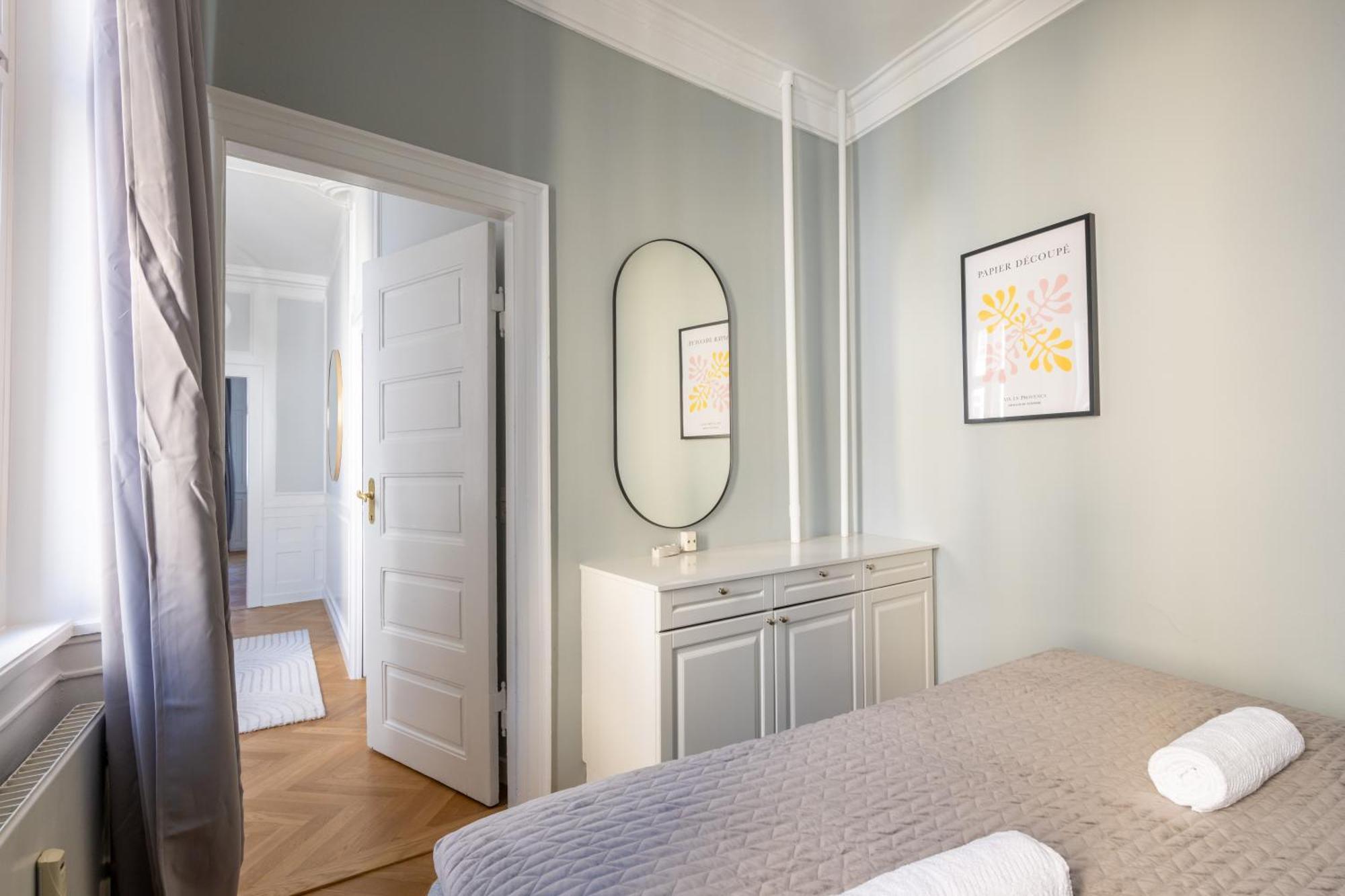Large Apartment With Canal View In Central Cph City Köpenhamn Exteriör bild