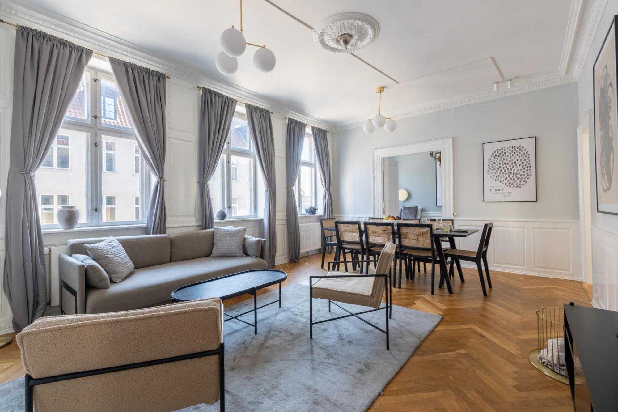 Large Apartment With Canal View In Central Cph City Köpenhamn Exteriör bild